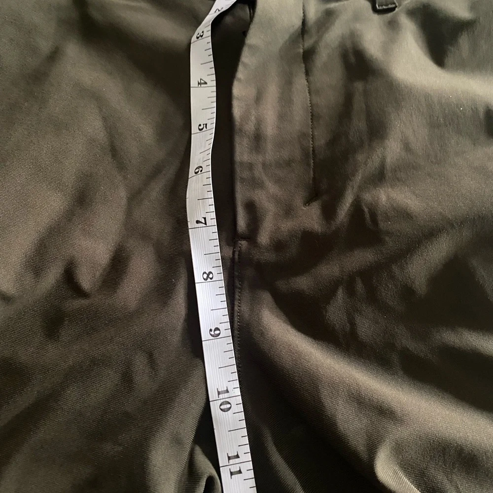 Lululemon Women's Casual Olive Green Pants in Size 8 - Picture 6 of 9